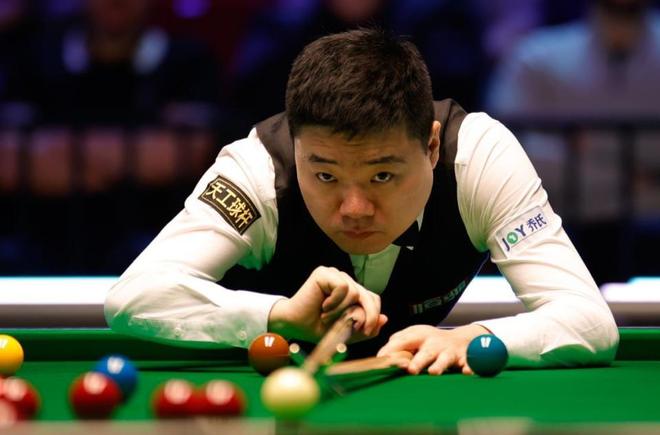 的一对一角 的一对一角